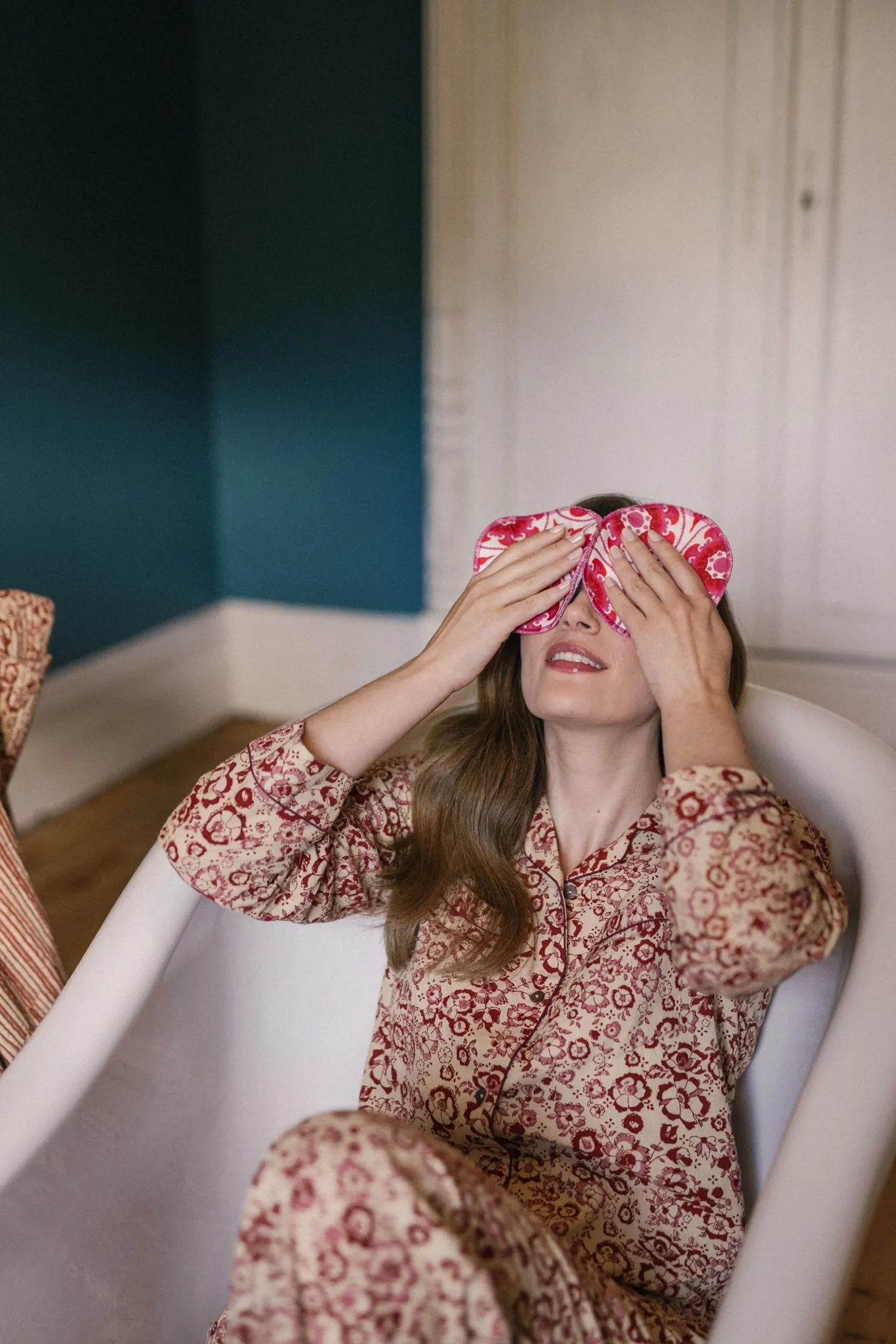 Face Wipes (Set of 6) in Pink Retro Print